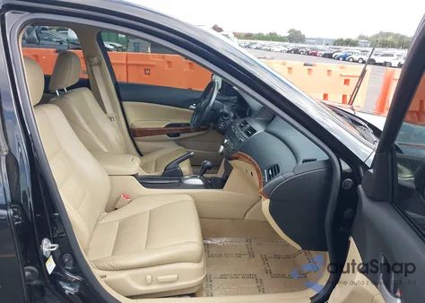 2011 Honda Accord 2.4 Ex-L from USA, damaged, VIN 1HGCP2F8XBA028789